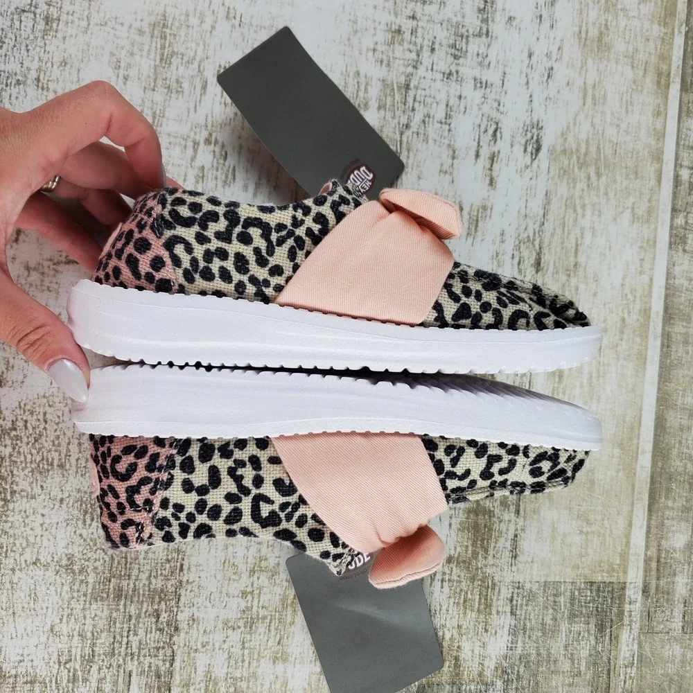 HEY DUDE Wendy Bow Print Kids Loafer Shoes Sz 13 C13 Leopard White Round Toe